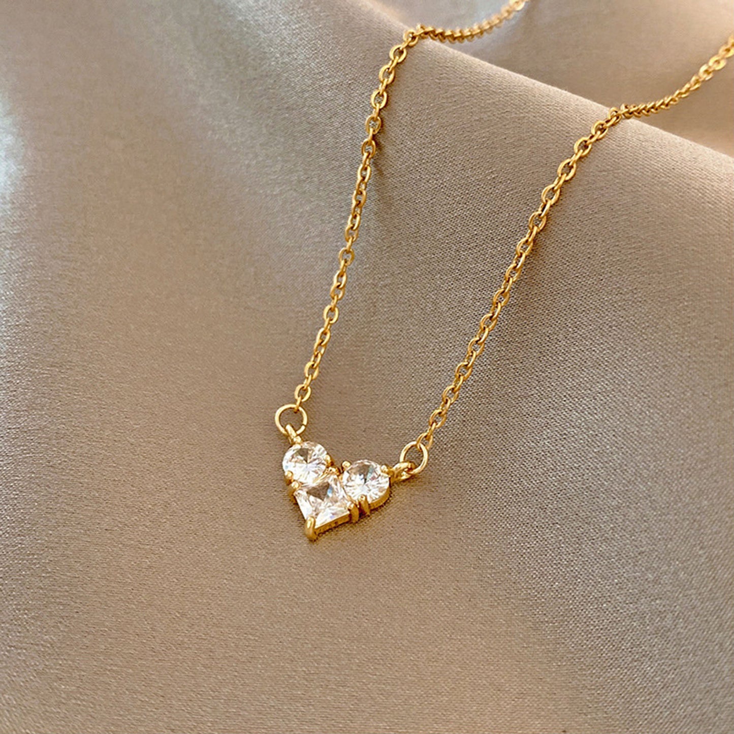 Classic Gold Color Stainless Steel Necklace For Women Jewelry Limited Pearl Beads Heart Pendant Necklace Birthday Gift